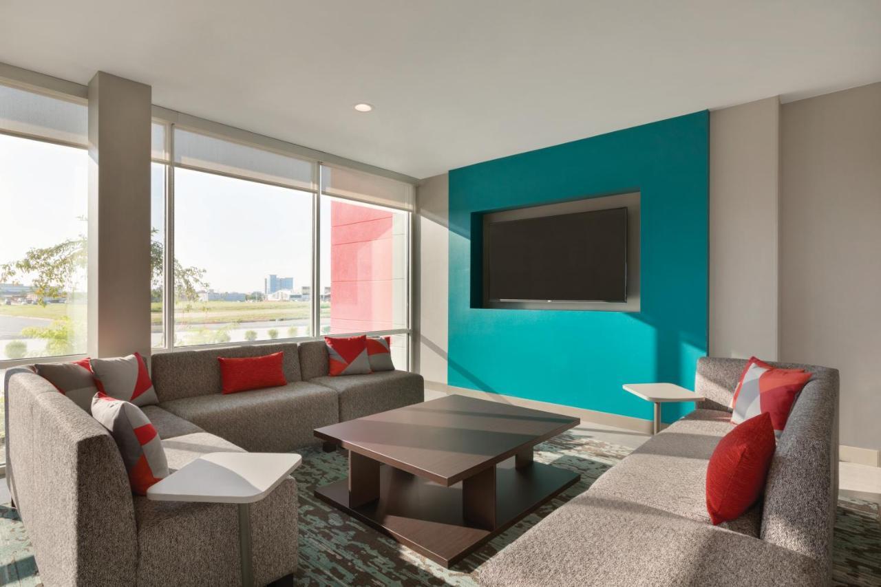 Avid - Toronto - Southwest By Ihg Hotel 2*